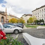 Market Hall Double Apt