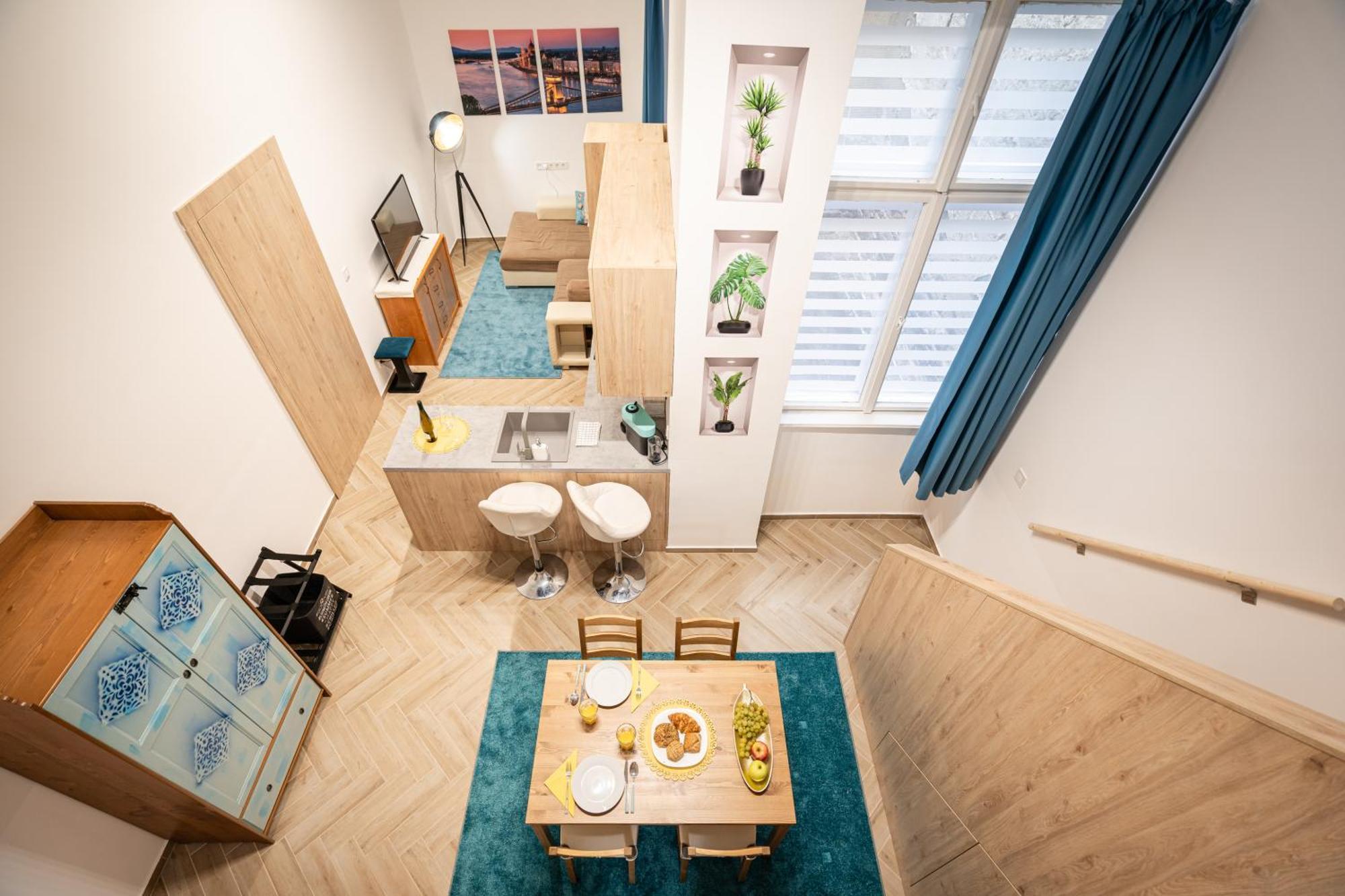 Market Hall Double Apt